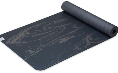 Gaiam Dry-Grip – Esterilla de yoga de 5 mm de grosor antideslizante para ejercicios y fitness para yoga estándar o hot yoga, pilates y entrenamientos en el suelo – Soporte acolchado, revestimiento